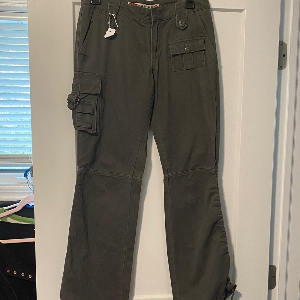 Vintage ONE TUFF BABE Cargo Pants in Charcoal - Picture 6 of 7